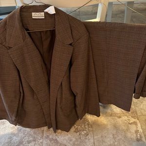 Beautiful plaid suit